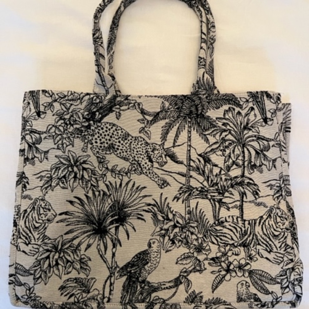 H+M Jacquared Animal Print Woven Tote